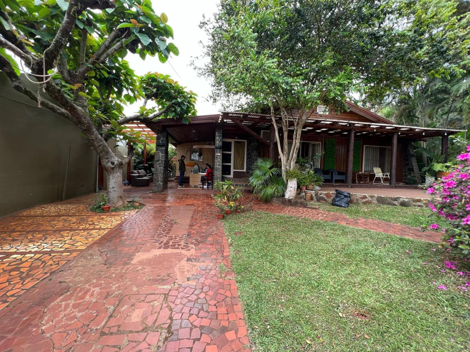 Tucan Hostel Puerto Iguazu Exterior photo